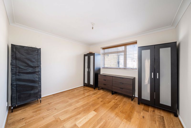 Bedroom- click for photo gallery